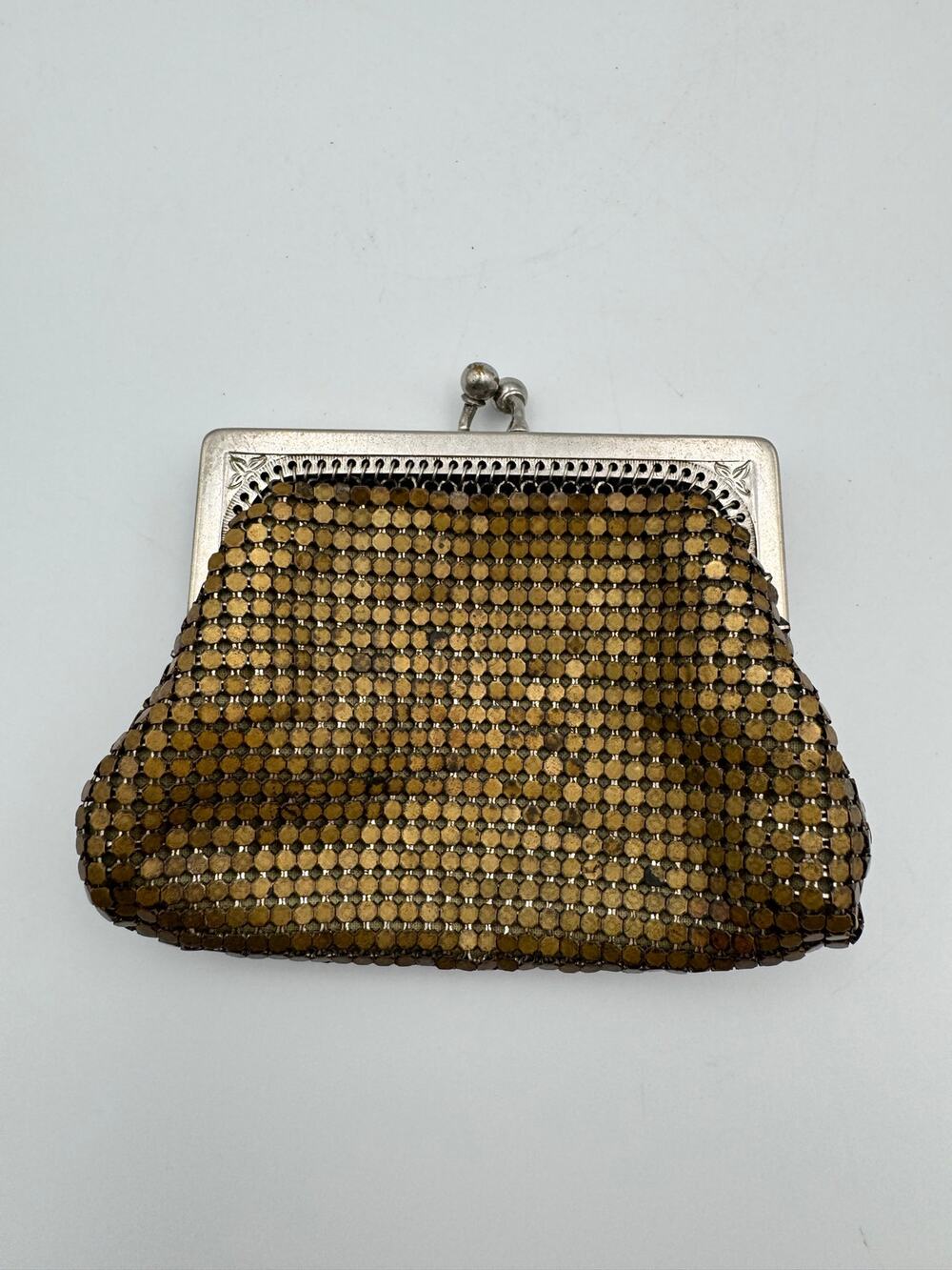 Vintage 1950s Whiting & Davis Mesh Coin Purse 2961 Gold Armor, Kiss Lock MIUSA